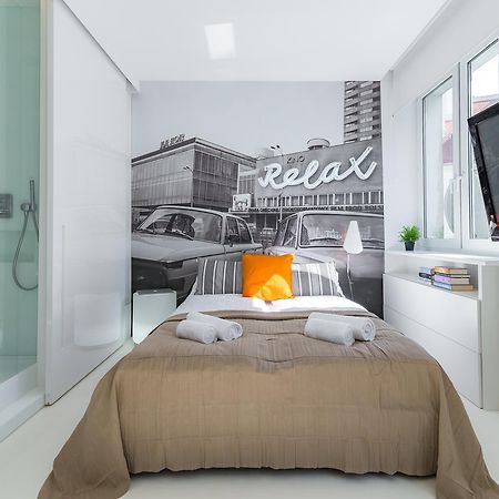 Rent Like Home - Aleja Wyzwolenia 14A Варшава Екстериор снимка